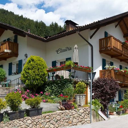 Haus Claudia B&B 노바레반떼 외부 사진