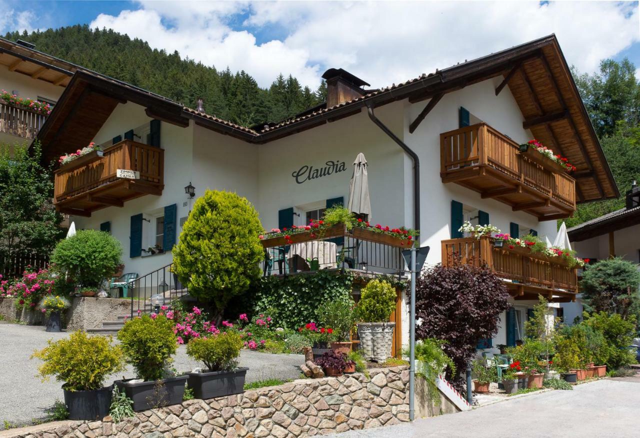 Haus Claudia B&B 노바레반떼 외부 사진